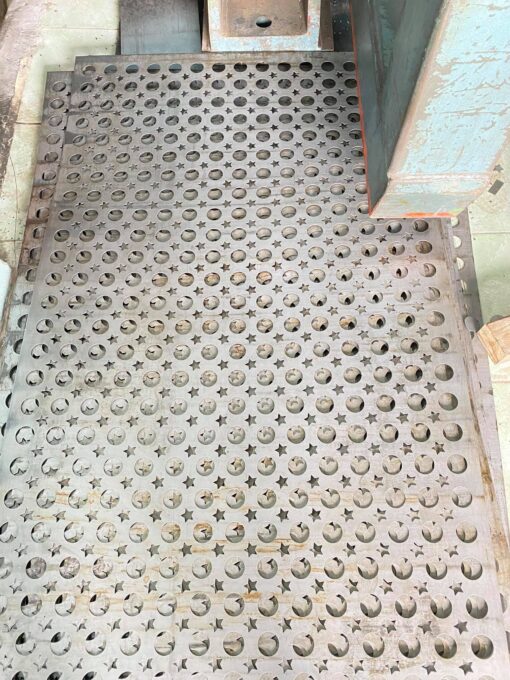 Lưới kim loại lỗ tròn 40 kết hợp lỗ ngôi sao - Hình ảnh 4