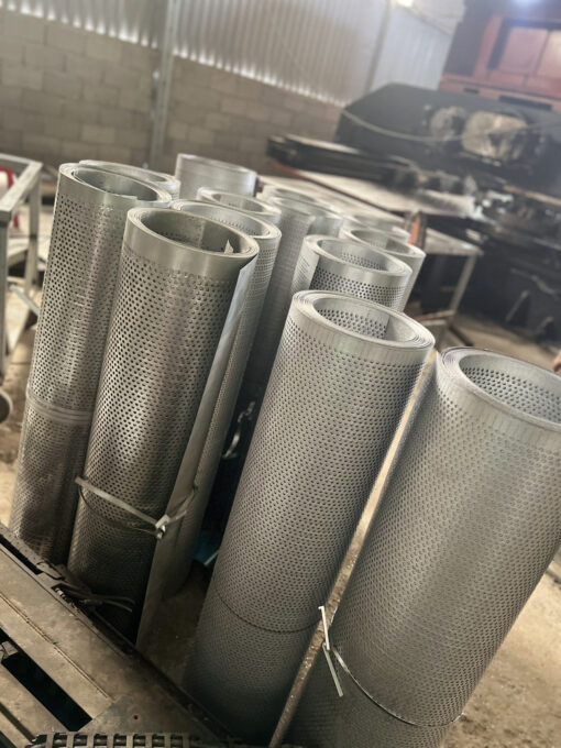 Sản xuất lưới tròn đột lỗ cuộn