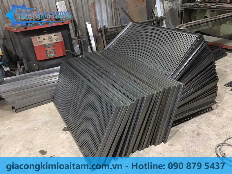 khay-say-inox-ben-bi-de-ve-sinh-gia-cong-theo-yeu-cau-thien-minh-phong