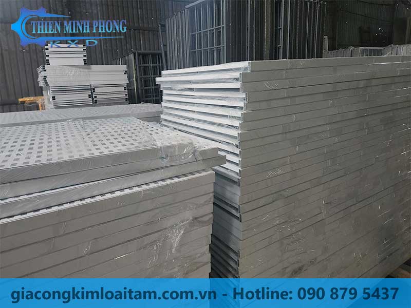 Kích thước lưới treo gạch men