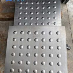Tấm Kim Loại Dập Gân Tròn – Chống Trượt Hiệu Quả, Độ Bền Cao