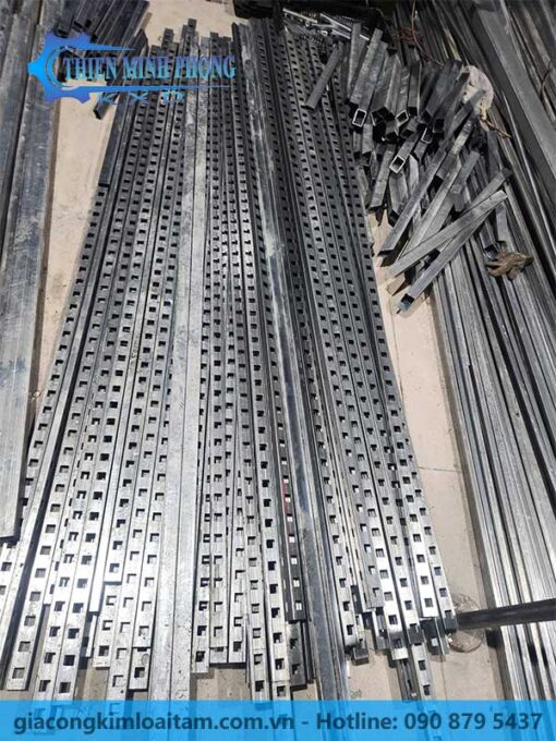 Cây Hộp Đục Lỗ CNC Treo Gạch Men - Ảnh 4